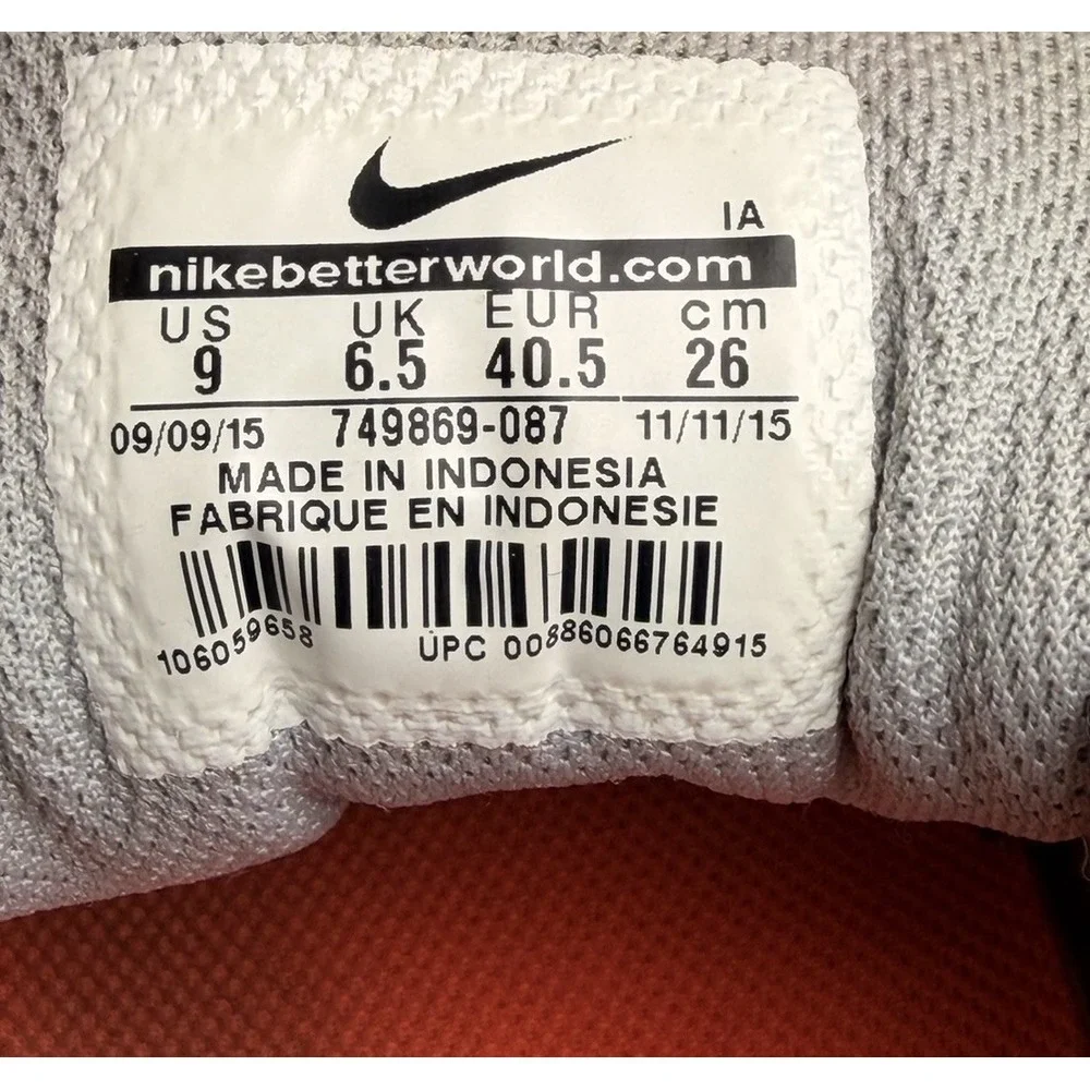 Nike‎ MD Runner 2 Womens 9 Gray Mango Peach Waffle Sole Sneakers Retro Running